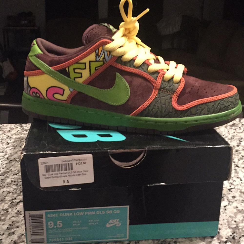 Nike SB Dunk Low De La Soul